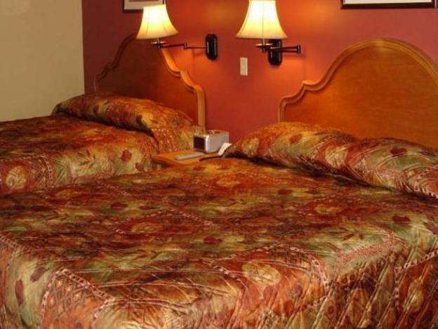 Country Hearth Inn & Suites Edwardsville St. Louis