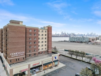 Homewood Suites By Hilton Edgewater,Bergen County>>Bergen,3 star