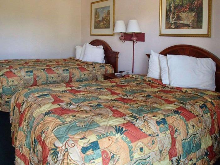 rodeway inn leesburg chain of lakes