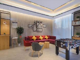 Crown City Hotel (Shenzhen Honghuashan Metro Station),,2 star