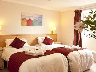 denewood hotel guest accomodation