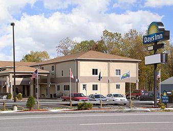 days inn and suites by wyndham niagara falls buffalo