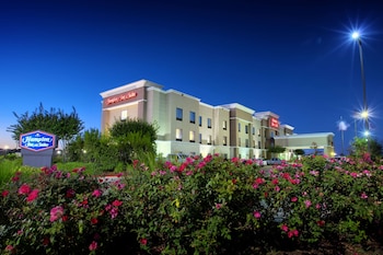 hampton inn and suites houston rosenberg