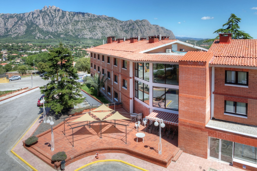 Eada Montserrat Business And Training Center,Collbato>>Barcelona,3 star