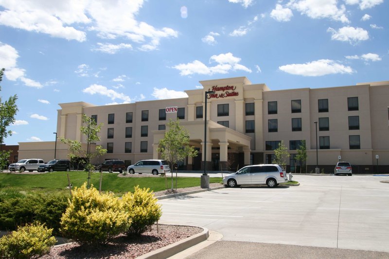 hampton inn and suites pueblo north