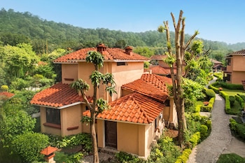 The Riverview Retreat By Leisure Hotels,Garjiya,5 star