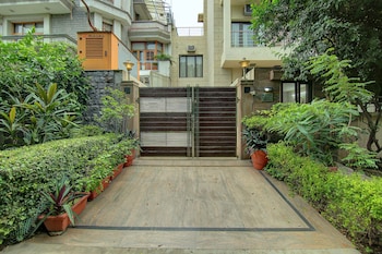 Fabhotel Phoenix Hospitality,,3 star