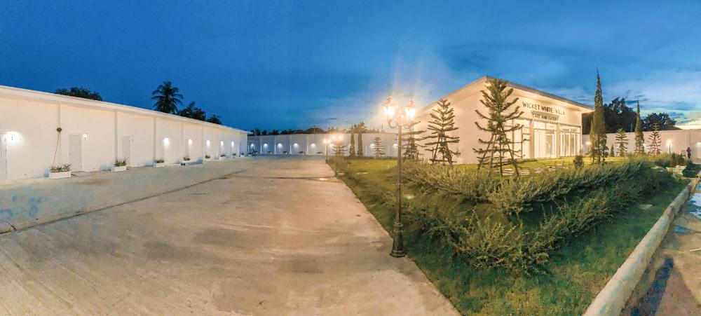 Wicket White Villa,,5 star
