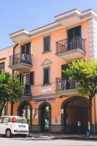 Palazzo Dei Lari,,3 star