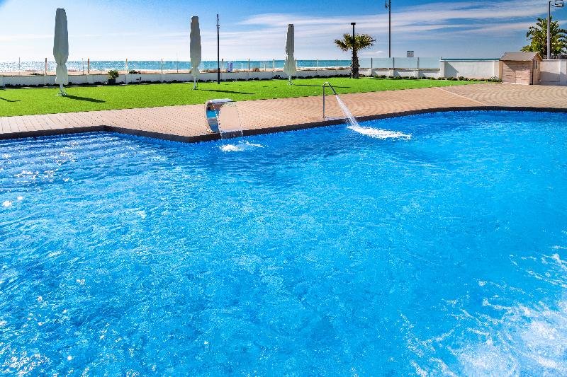 Apartamentos Playa De Castelldefels,,4 star