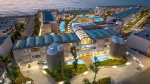 Amira Luxury Resort & Spa,,5 star