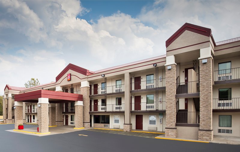 red roof inn plus birmingham east irondale airport