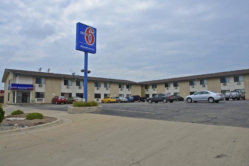 Americas Best Value Inn East Peoria,Fondulac Township>>East Peoria,2 star