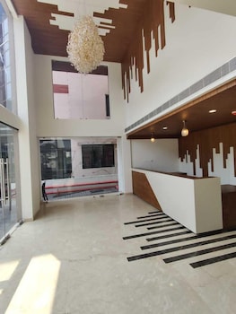 The Trios Hotel,Shenoys,3 star