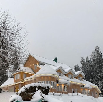 Gulmarg Ski Hill Resort,Gulmarg>>Baramulla,2.5 star