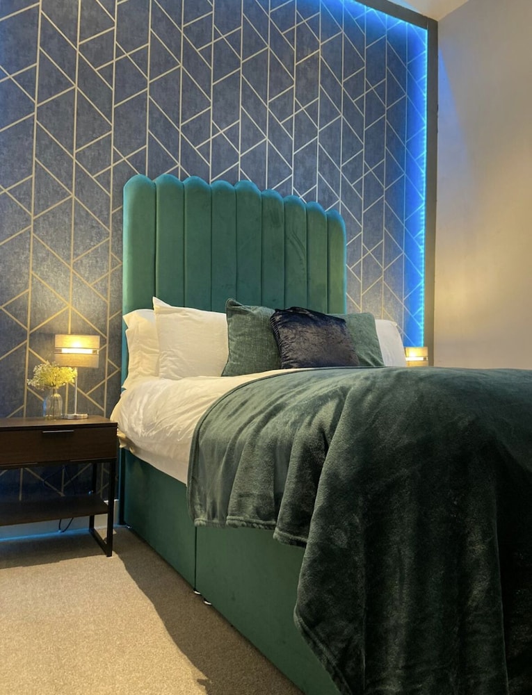 The Law House By The Opulence,,2 star