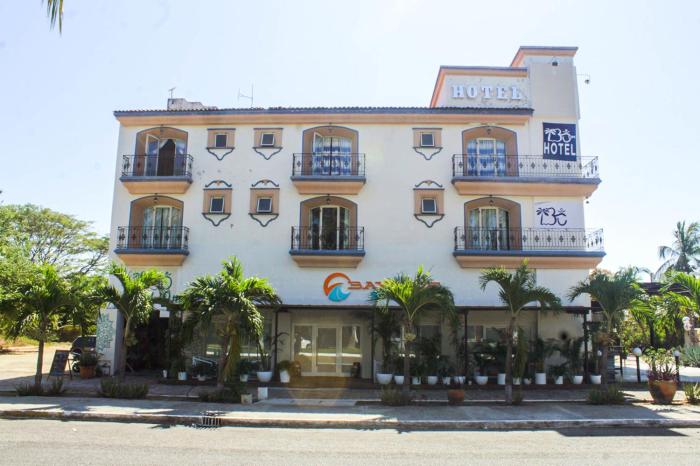 Hotel Om Huatulco,,2.5 star