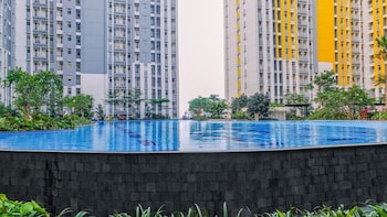 Comfort Studio At Springlake Summarecon Apartment,Tower Az Fl15 Unit011 Jl Blvd Ahmad Yani,0 star