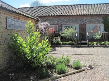 the barns at thorpe market