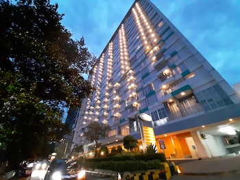 cozy the h residence by bonzela property