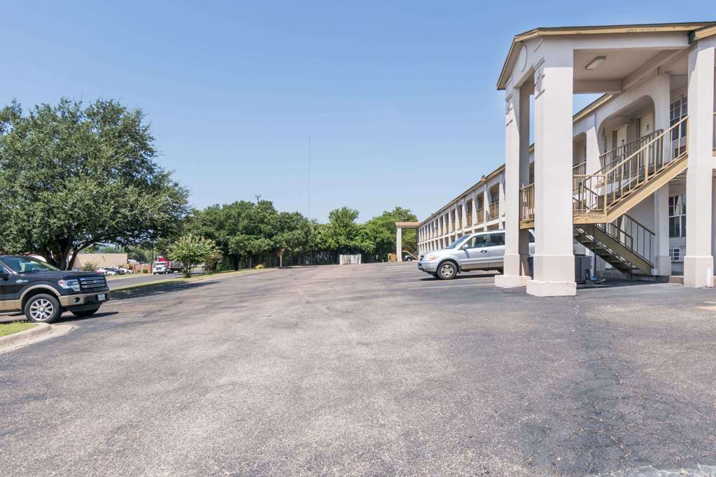 Knights Inn Belton,Belton>>Bell County,2 star