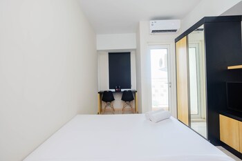 Comfortable Springlake Summarecon Studio Apartment Near Mall,Caldesia Lt27 Unit 17, Jl Blvd Ahamd Yan,0 star