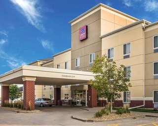 comfort suites coralville i 80