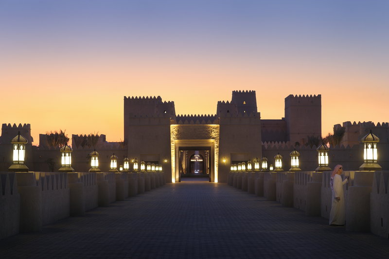 Qasr Al Sarab Desert Resort By Anantara