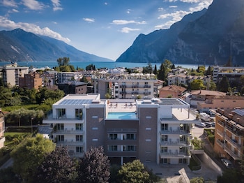 aris apartments tonellihotels
