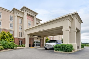 hampton inn and suites plymouth