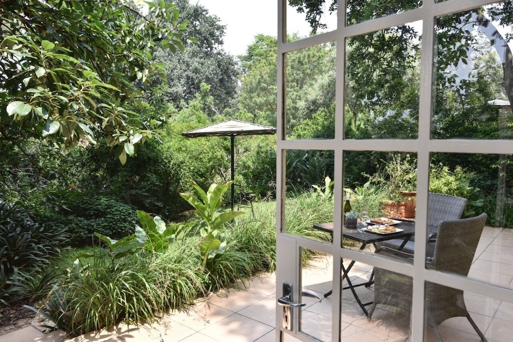 lemon thorn cottage for 2 people with wonderful private terrace in garden