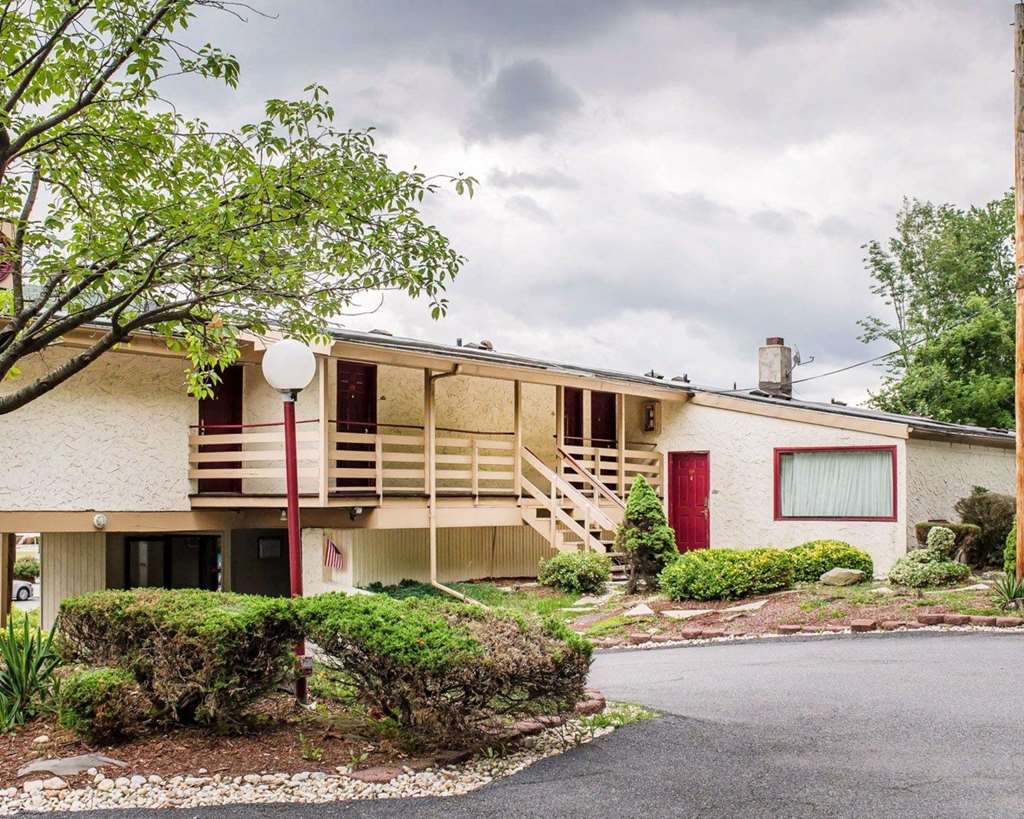 Econo Lodge Summit - Scranton,Clarks Summit>>Chinchilla,2 star
