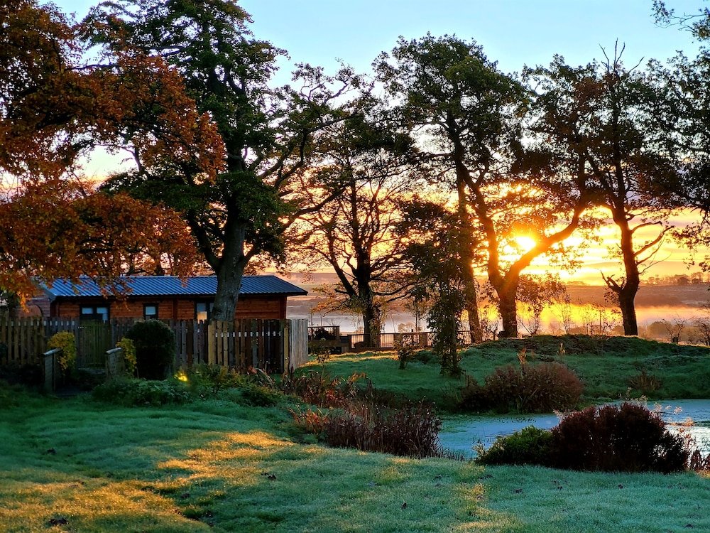 Cosy Wood Cabin In Rural Area Near National Park,,3.5 star