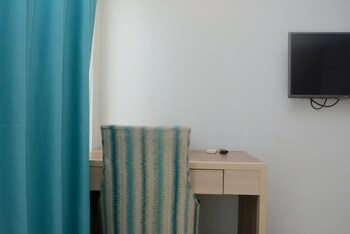 cozy and best choice studio at bogor icon apartment