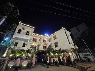 The Indraj Palace Hotel