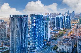 Atour Hotel Kunming South High Speed Railway Station University Town,,4 star