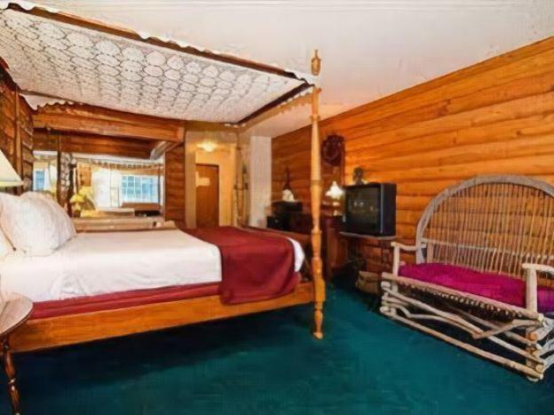 cozy house inn and suites