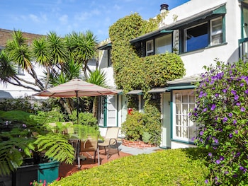 Carmel Fireplace Inn,,2.5 star