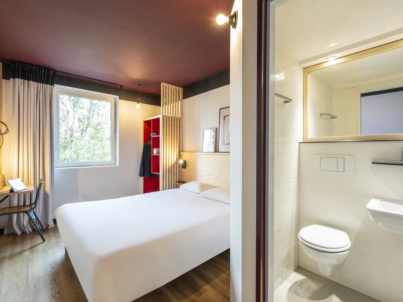 Greet Hotel Bourg-En-Bresse Sud Montagnat,In A Rural Location,2 star