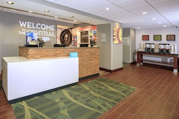Hampton Inn Hays-North Of I-70,Ellis County>>Ellis,3 star