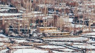 Ladakh Sarai Resort,,3 star