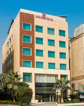 Nemesia City Center Sector 29,Huda City Center,4 star