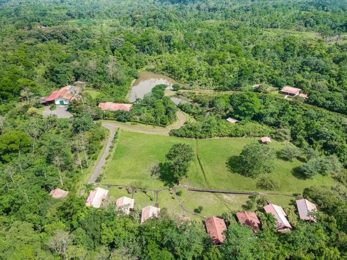La Anita Rain Forest,,3 star