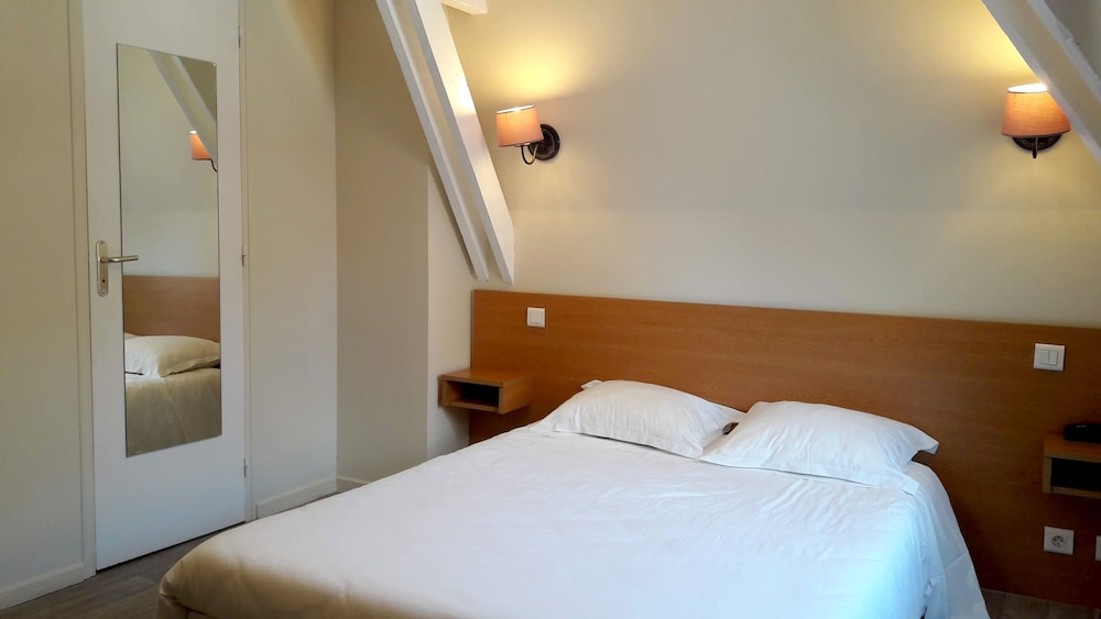 Logis Auberge De La Fontaine,Bessonies>>Autoire,2 star