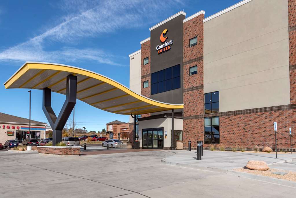 Comfort Suites Colorado Springs East -Medical Center Area,,2.5 star