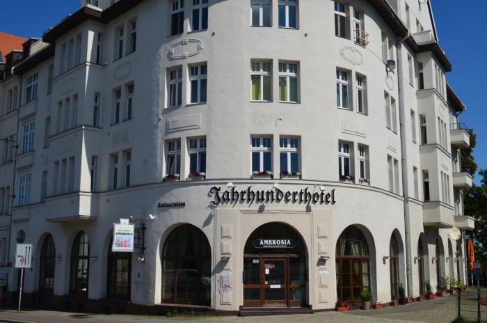 Jahrhunderthotel Leipzig,In Leipzig (Reudnitz-Thonberg),3 star