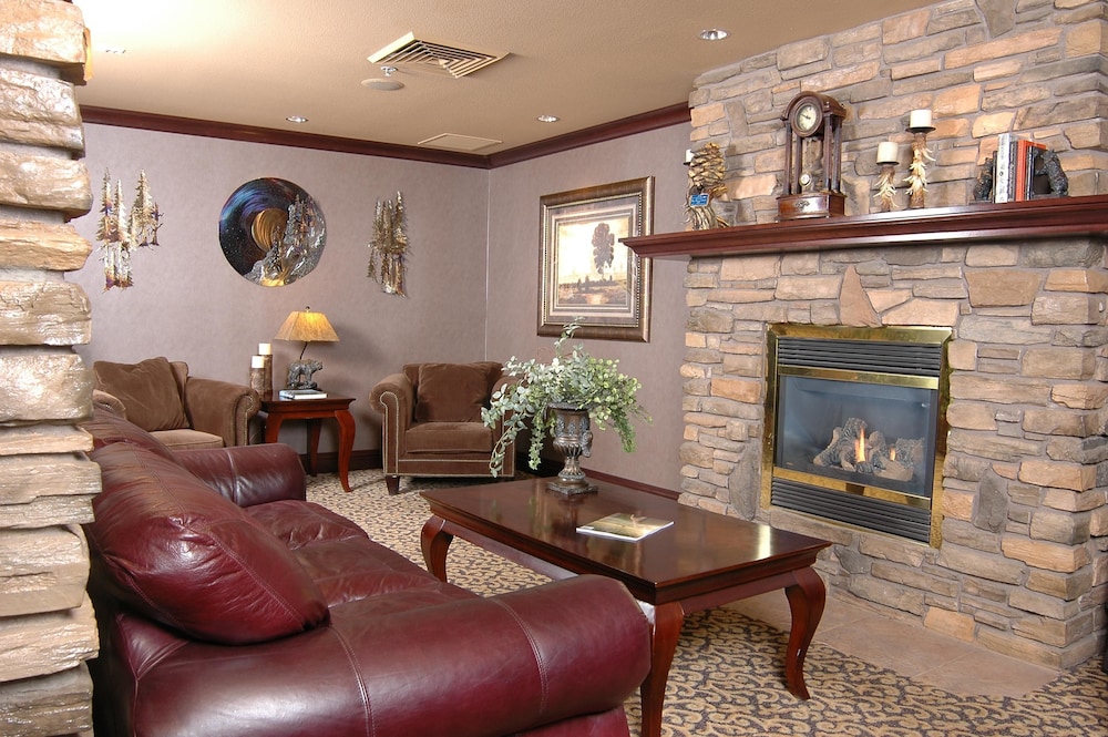 The Evergreen Hotel,Tamarack>>Mccall,2.5 star