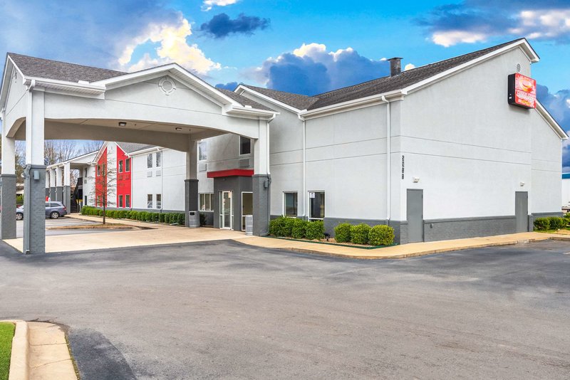 econo lodge inn and suites pritchard road north little rock