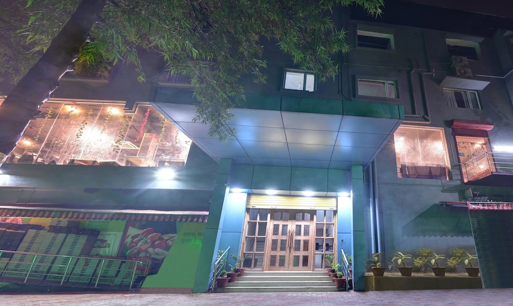 Treebo Paradise Premium Rasulgarh,Bhubaneswar Municipal Corporation>>Bhubaneshwar,3 star