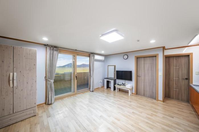 suncheon sky pool villa pension